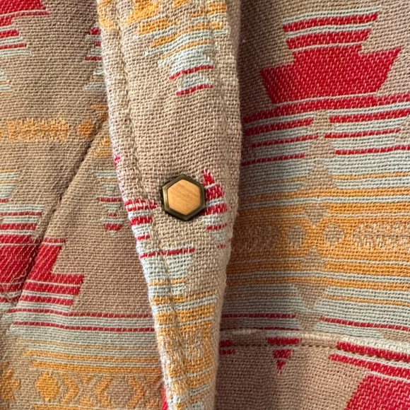 Ryan Michael Western Shirt with Red and Tan Pattern - Picture 4 of 4